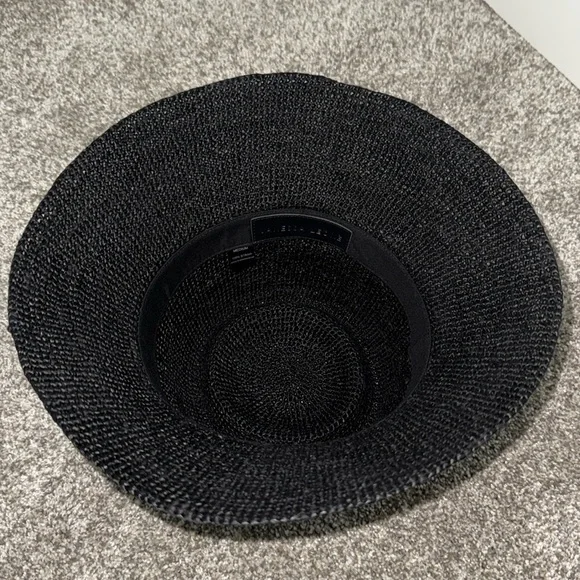 WORN ONCE JANESSA LEONE FELIX BUCKET HAT - Picture 5 of 6